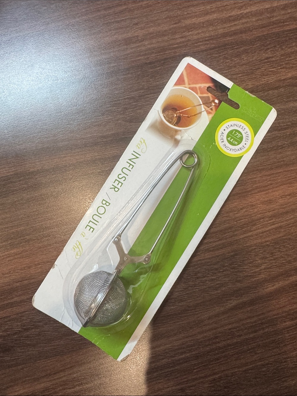 BRAND NEW Stainless Steel Tea Infuser Ball - Silver